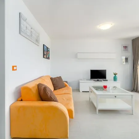 Ferienwohnung Mara Premium Direkt In Poreczentrum *