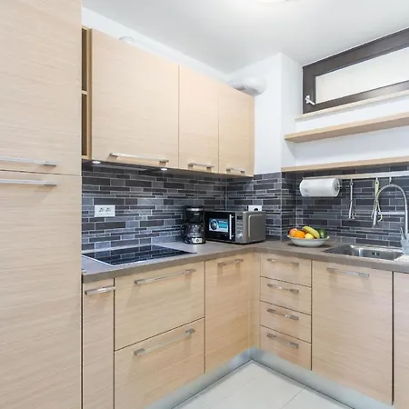 Apartment Ferienwohnung Mara Premium Direkt In Poreczentrum