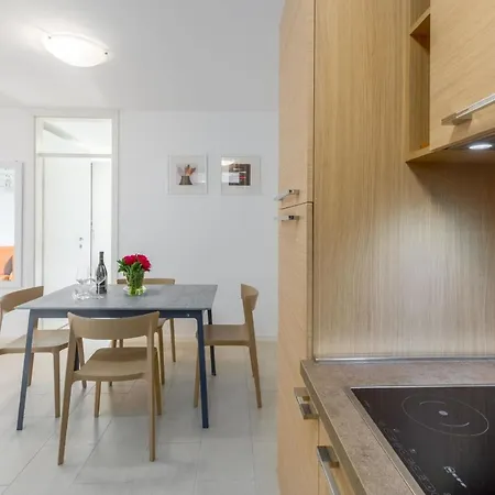 Apartment Ferienwohnung Mara Premium Direkt In Poreczentrum Poreč