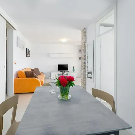 Ferienwohnung Mara Premium Direkt In Poreczentrum Apartment