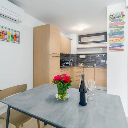 Ferienwohnung Mara Premium Direkt In Poreczentrum Apartment